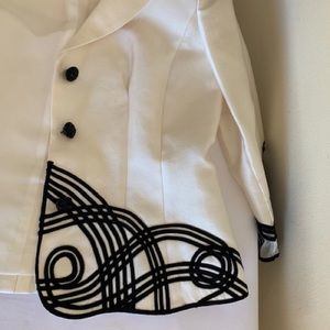 ADRIANNA PAPELL EVENING ESSENTIALS JACKET SIZE 4